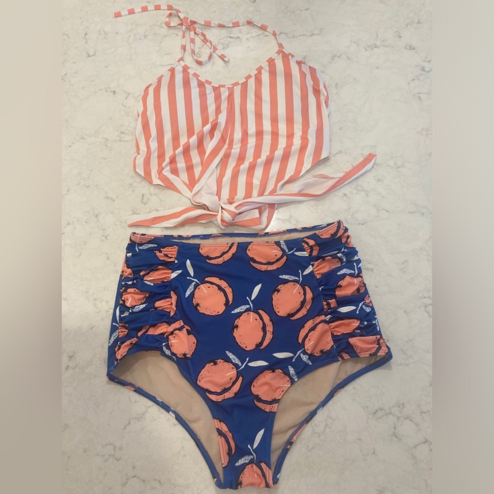 Kortni Jeane  small top & medium bottom